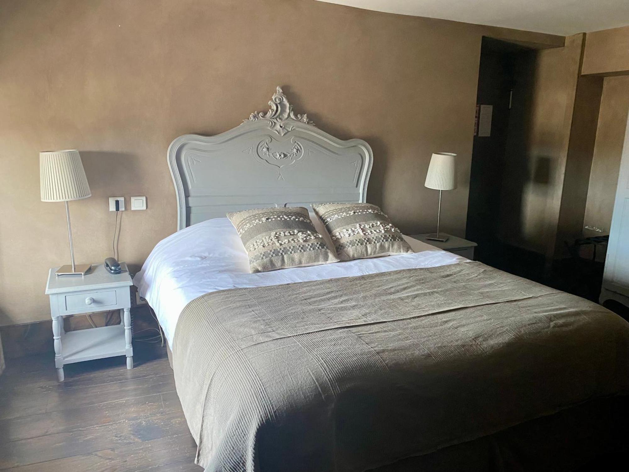 Châtillon-sur-Chalaronne Hotel De La Tour מראה חיצוני תמונה