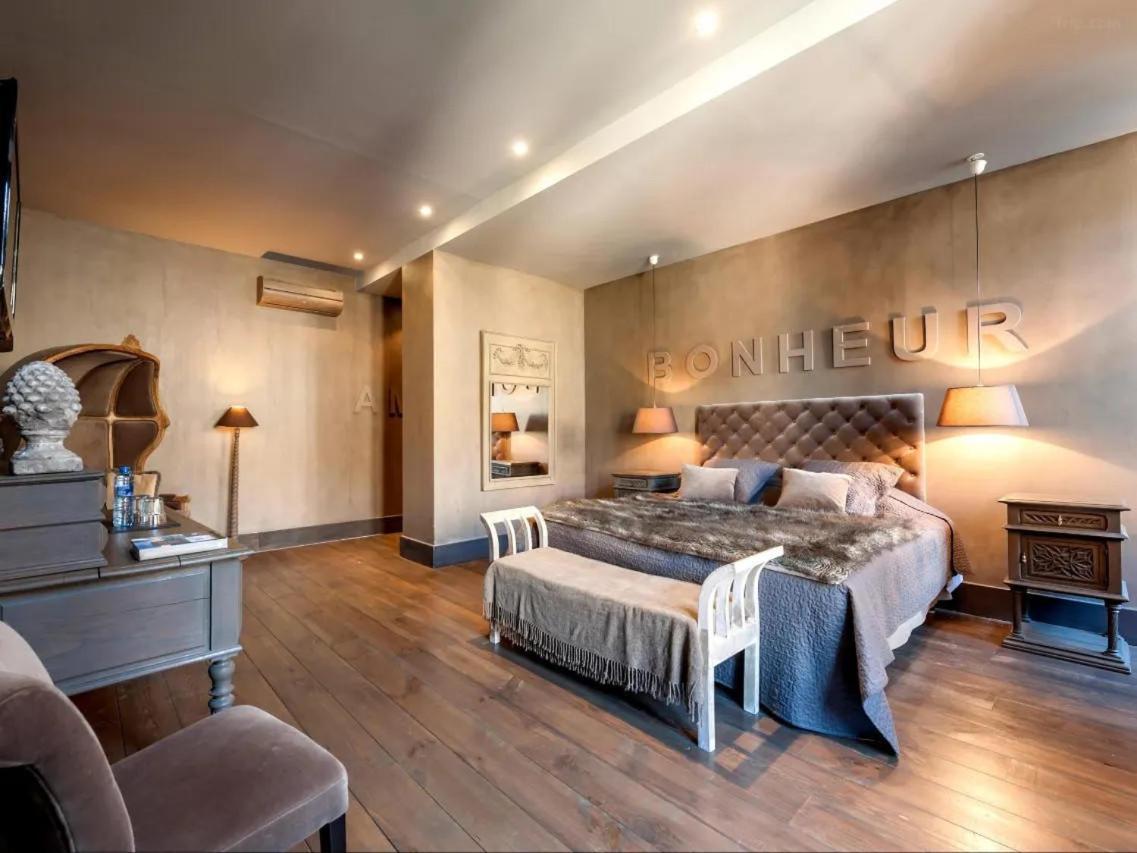 Châtillon-sur-Chalaronne Hotel De La Tour מראה חיצוני תמונה